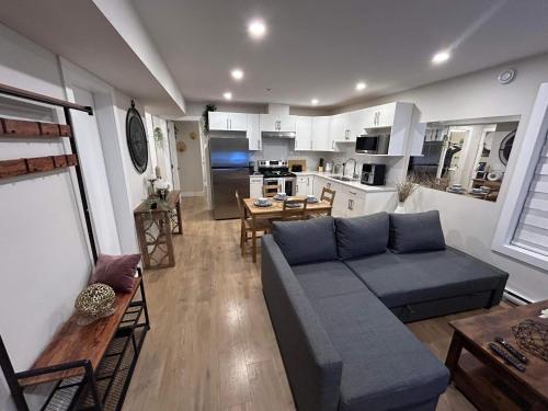 . New, Spacious 2 Bedrooms in Downtown With Free Parking!