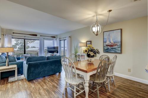 Beachside Tennis 1870 Beachside Tennis 1870