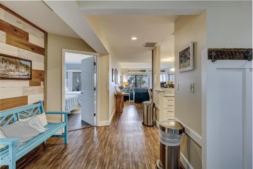 Beachside Tennis 1870 Beachside Tennis 1870