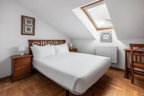 Apartamentos El Cid - image 9