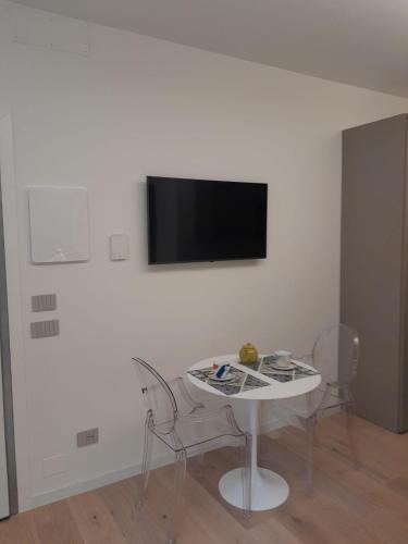 設施, Monolocale Cairoli 18 in 菲奧倫佐拉達爾達