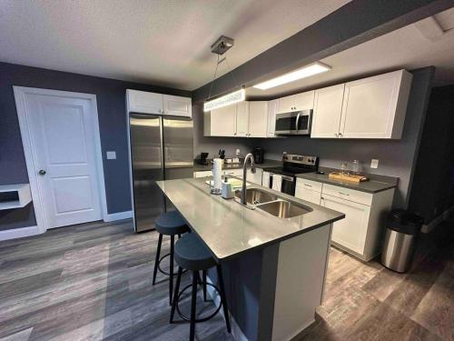 Stilysh 4/2 Bd near Adv Island Busch Gardens in Tampa, USA