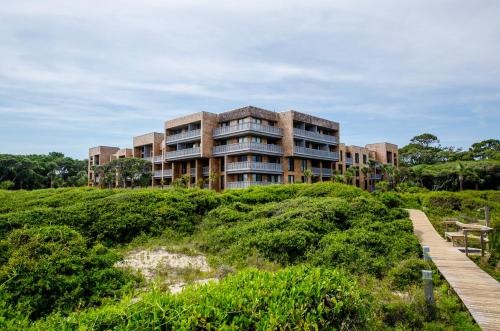 2476 Shipwatch Oceanfront Villa