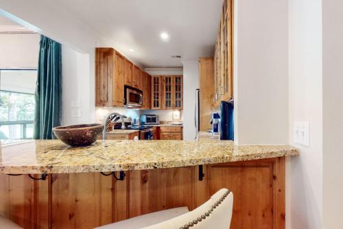 4942 Turtle Point Villa Lagoon View