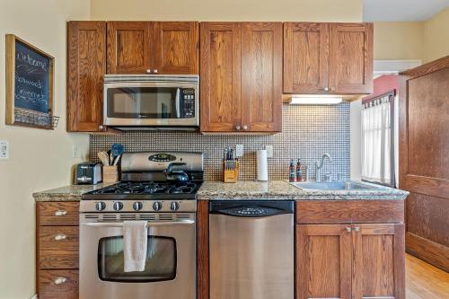 Uptown Urban Living in Minneapolis, USA