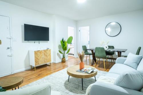 49-4A Prime Midtown newly 2BR WD in New York, USA