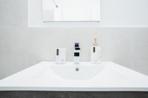 Apartment image 3