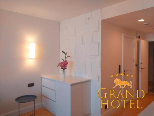 532357890 GRAND HOTEL ☆ ORBI CITY