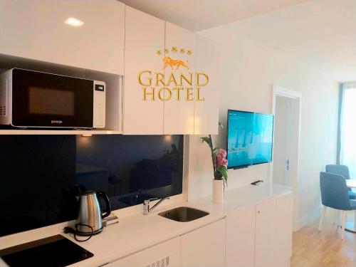 532357902 GRAND HOTEL ☆ ORBI CITY