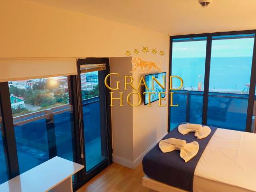 532357909 GRAND HOTEL ☆ ORBI CITY