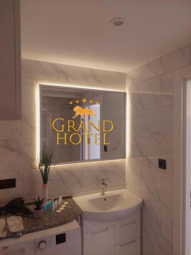 532358055 GRAND HOTEL ☆ ORBI CITY