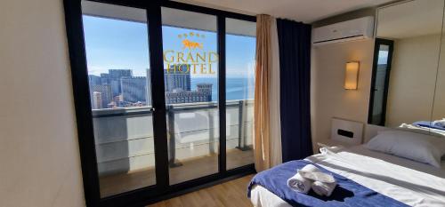 532358783 GRAND HOTEL ☆ ORBI CITY