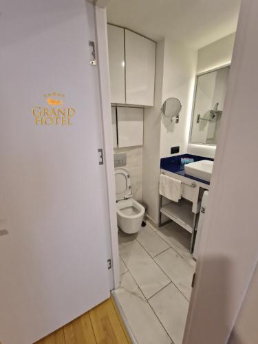 532358842 GRAND HOTEL ☆ ORBI CITY