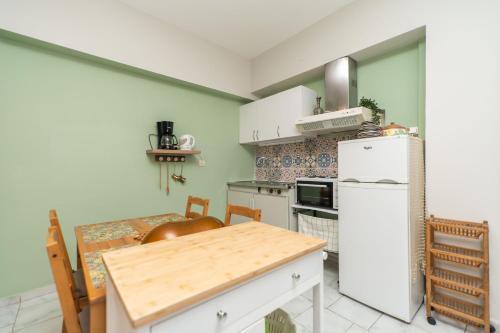 Dimitris City Break Apts 5