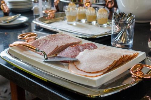 Food and beverages, HOTEL ALONSO DE ERCILLA in Concepcion