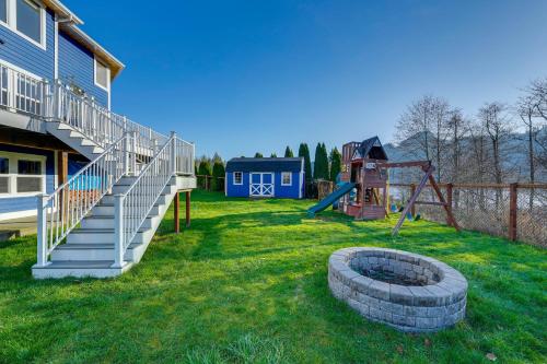 Quaint Mount Vernon Studio Rental w/ Big Lake View in Mount Vernon (WA)