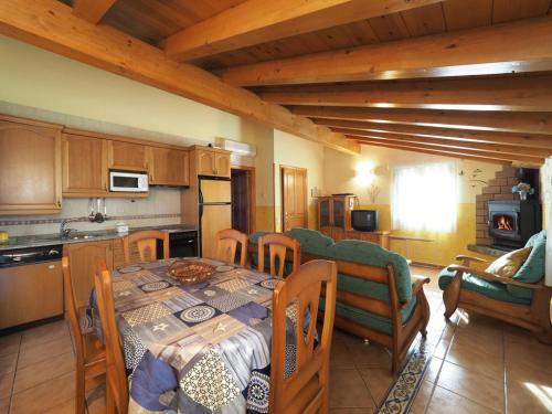 Casa Sastre in Charo