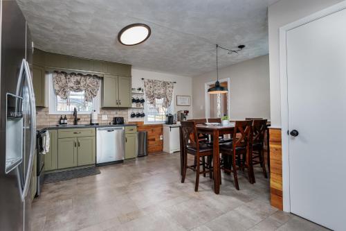 Konyha, The Craftsman's Homestay in New Holland