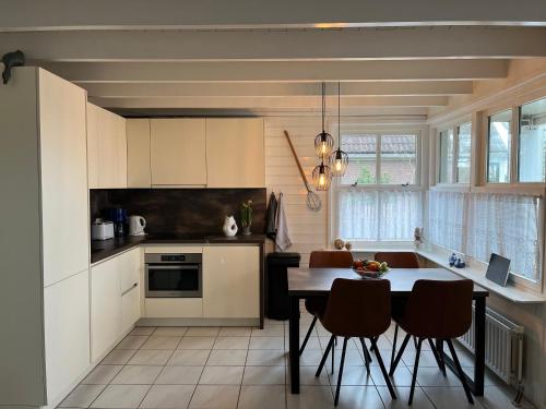 Konyha, Zijperbries in Oudesluis