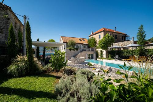 Villa Lastva is a five star seafront luxury villa with privite pool