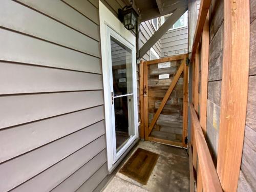 The Chic Guest Retreat in Old Town near CSU in East Dale