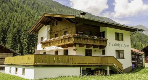 s' Ludwign Haus - image 6