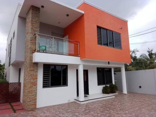 Cozy home in East Legon Hills