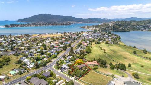 Surf, Play and Stay in Tairua