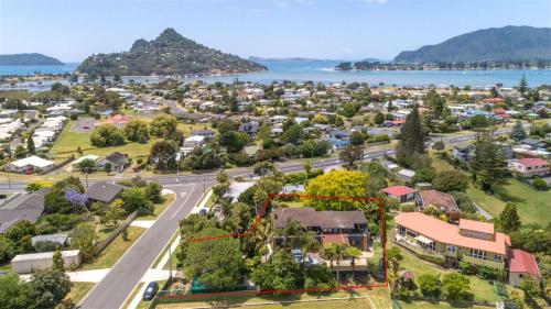 A környék, Surf, Play and Stay in Tairua