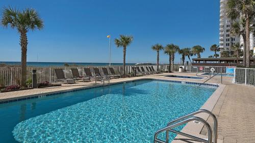Fantastic Private Complex -Beachfront 2BD Ocean Villa! Gorgeous Amenities - image 7