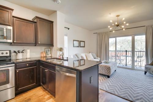 Walkable Lynchburg Condo with Private Balcony