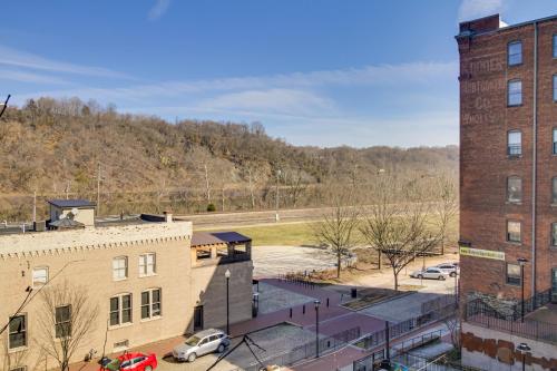 Walkable Lynchburg Condo with Private Balcony