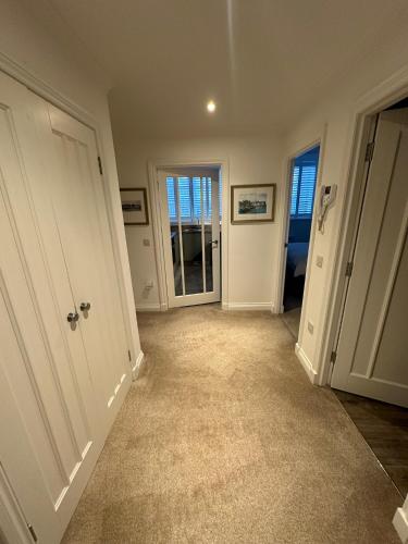 Luxury Moffat Apartment - High End Furnishing in Moffat