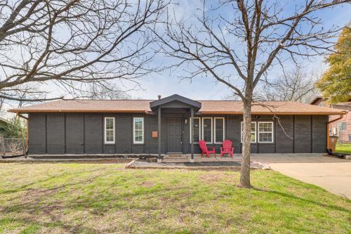 Remodeled Home with Yard about 5 Mi to Downtown Austin! in Austin, USA