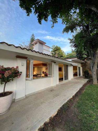 Oasis en Yautepec, alberca, jacuzzi y naturaleza in Rancho Nuevo