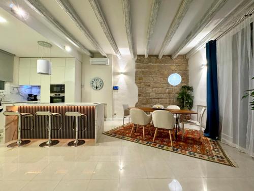 Apartament Colon Bcn 130 mts 3 Dormitorios Port Vell