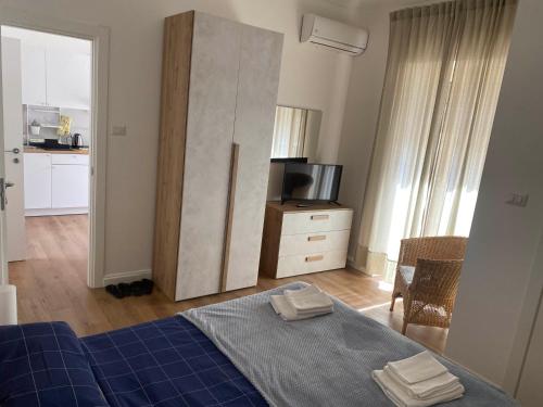 1 queen bed