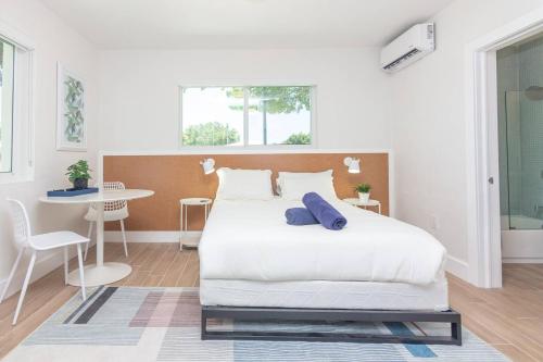 Newly Renovated Stylish Studio In El Portal #2 in Miami, USA