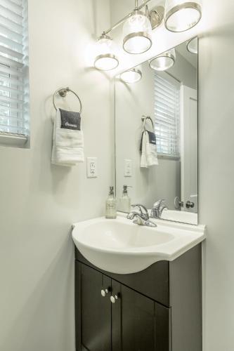 12 The Gray Room - A PMI Scenic City Vacation Rental in Chattanooga, USA