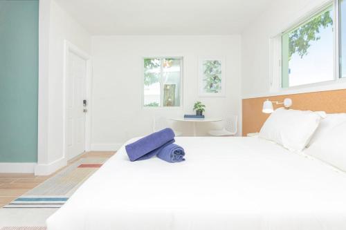 Newly Renovated Stylish Studio In El Portal #2 in Miami, USA