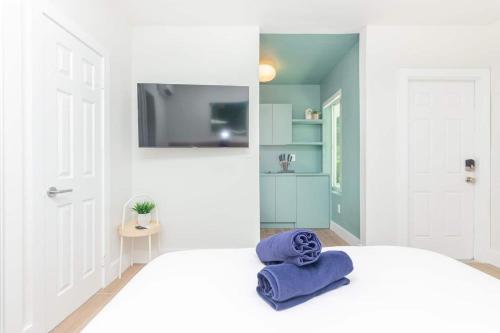 Newly Renovated Stylish Studio In El Portal #2 in Miami, USA
