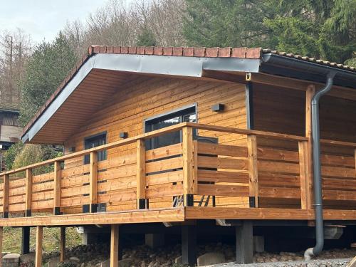 Chalet du Faubourg & Jacuzzi, proximité Gerardmer & La Bresse