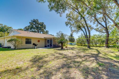 Home with Screened Porch, Near Weeki Wachee Springs! in Spring Hill, USA