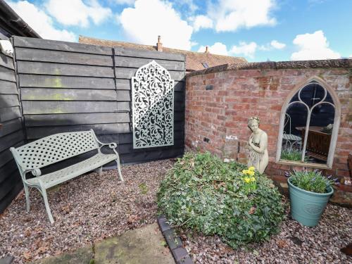 The Granary Court Farm - image 11