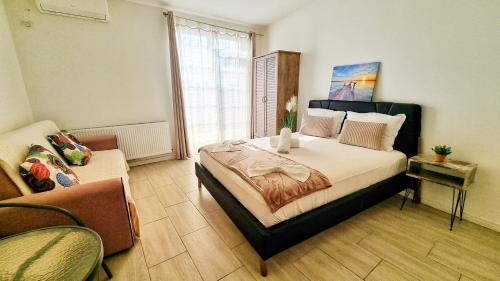 KYD VILA - Studiouri si Apartamente la 100m de Plaja Debarcader - image 2