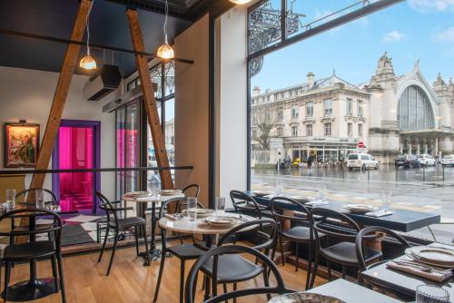 LABE Hôtel Tours Centre Gare - image 3