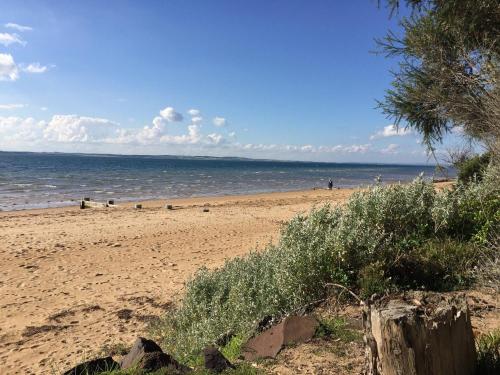 10 Broadwater Crt, Cowes