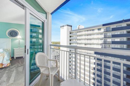 ** March Specials ** Beautiful Efficiency Condo in Ocean Front Building - image 10