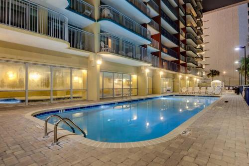 ** March Specials ** Beautiful Efficiency Condo in Ocean Front Building - image 6