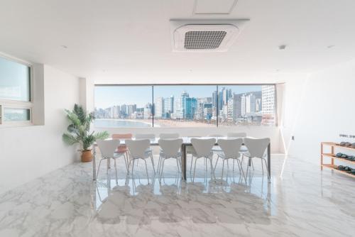 The Wave Pension - Busan